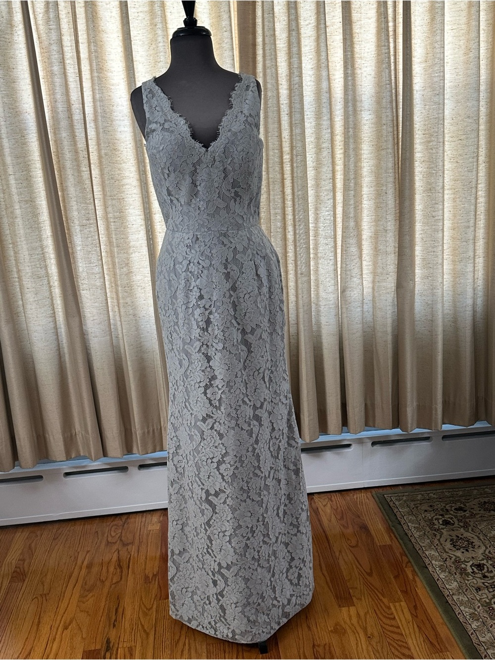 Sleeveless Lace Maxi Dress in Light Gray